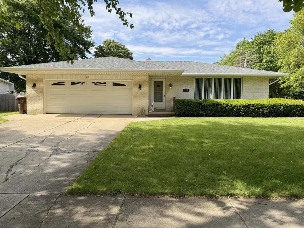 Unit for sale at 901 Lark Street, Peotone, IL 60468