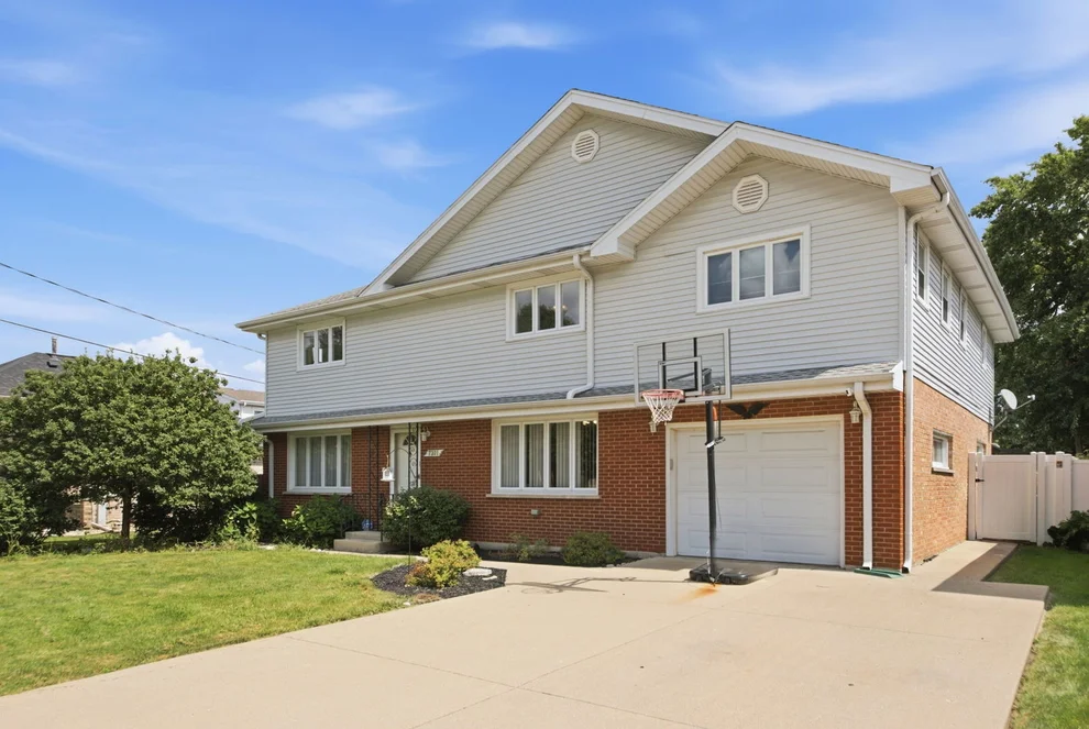 Unit for sale at 7211 Stickney Avenue, Bridgeview, IL 60455