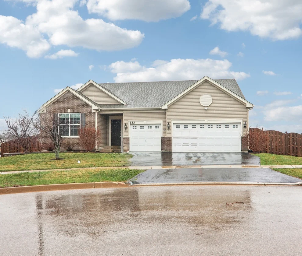 Unit for sale at 133 Stowe Court, Fox Lake, IL 60020