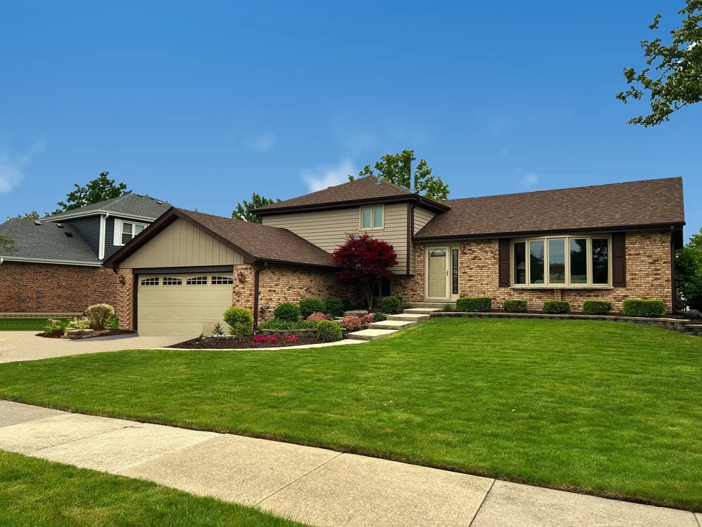 Unit for sale at 9211 Frances Lane, Orland Park, IL 60462