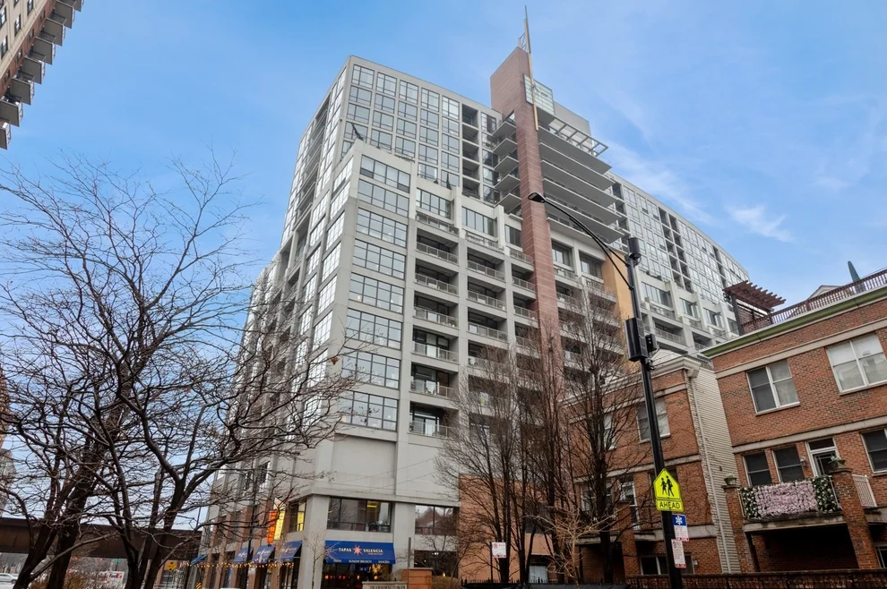Unit for sale at 1530 S State Street, Chicago, IL 60605