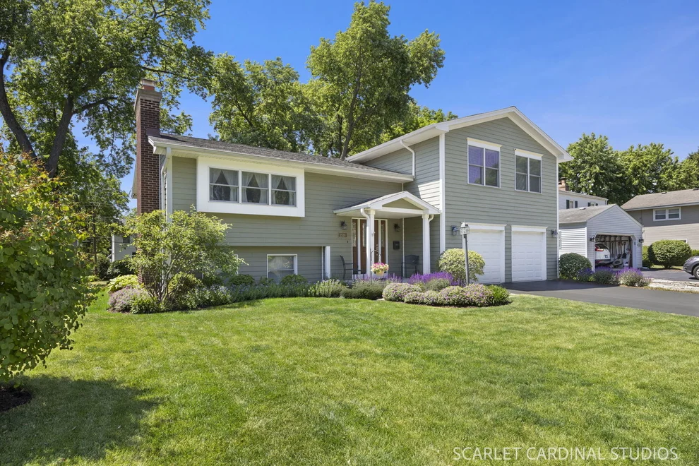 Unit for sale at 1518 Center Avenue, Wheaton, IL 60189
