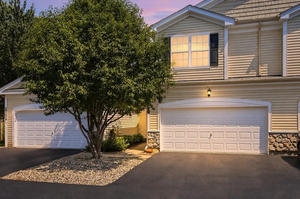 Unit for sale at 2714 Kendall Crossing, Johnsburg, IL 60051