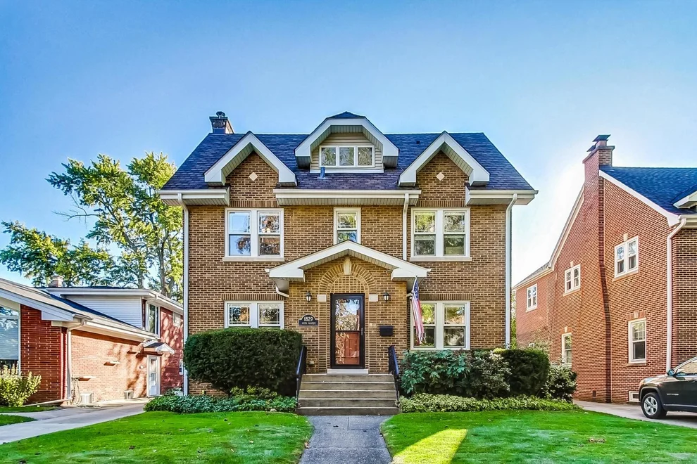 Unit for sale at 1829 S PROSPECT Avenue, Park Ridge, IL 60068