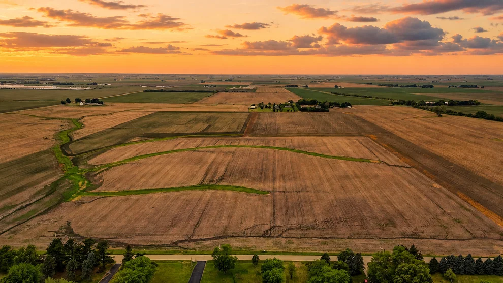 Unit for sale at 0000 19th Road, Ottawa, IL 61350