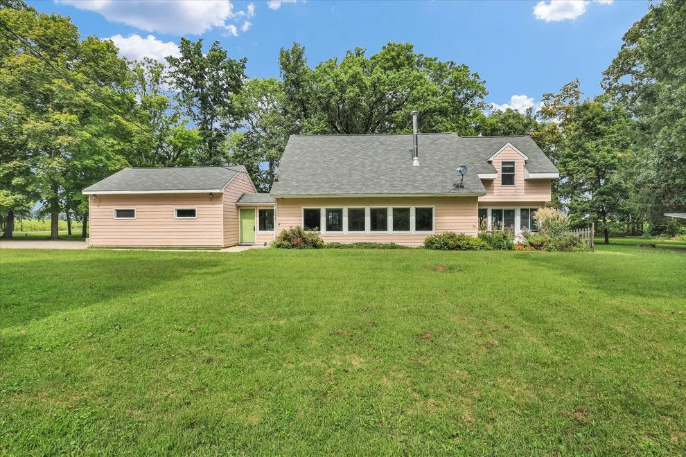 Unit for sale at 3514 N High Cross Road, Urbana, IL 61802