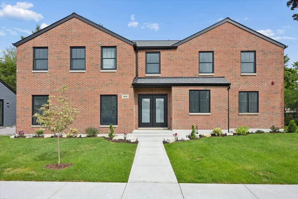 Unit for sale at 3810 W North Shore Avenue, Lincolnwood, IL 60712
