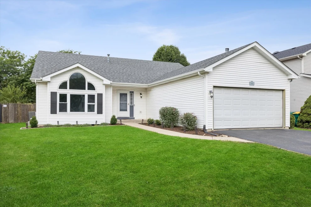 Unit for sale at 2007 Gray Hawk Drive, Plainfield, IL 60586