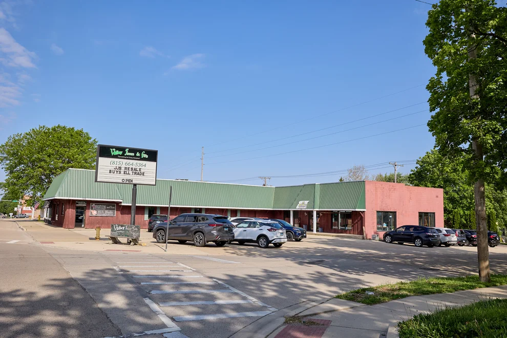 Unit for sale at 130 E Dakota Street, Spring Valley, IL 61362