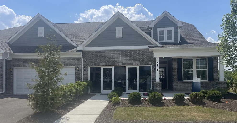 Unit for sale at 6226 Links Drive, Woodridge, IL 60517