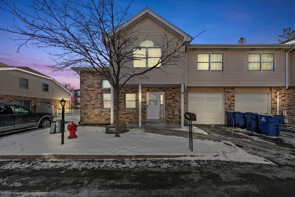 Unit for sale at 4343 W Emerald Way Street, Alsip, IL 60803
