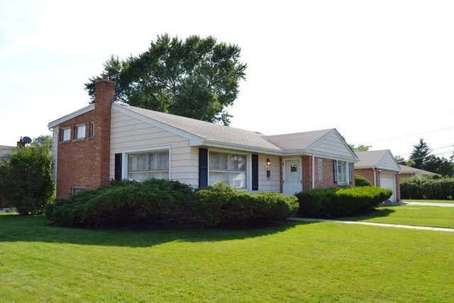 Unit for sale at 8840 Osceola Avenue, Morton Grove, IL 60053