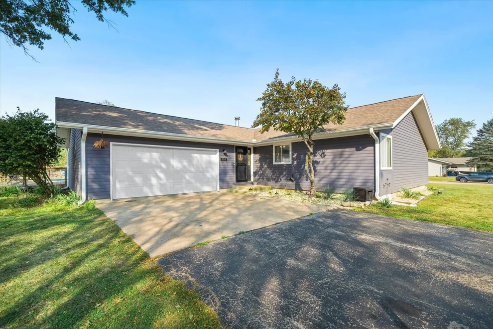 Unit for sale at 750 Forest Park Drive, Dixon, IL 61021