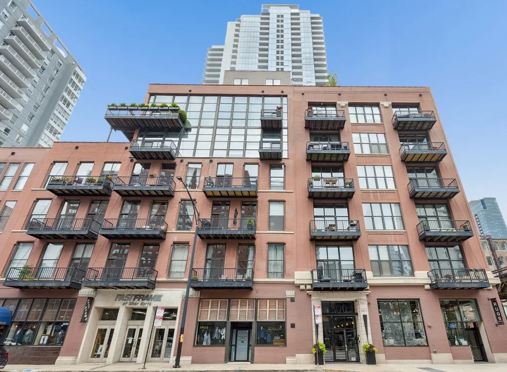 Unit for sale at 300 W Grand Avenue, Chicago, IL 60654