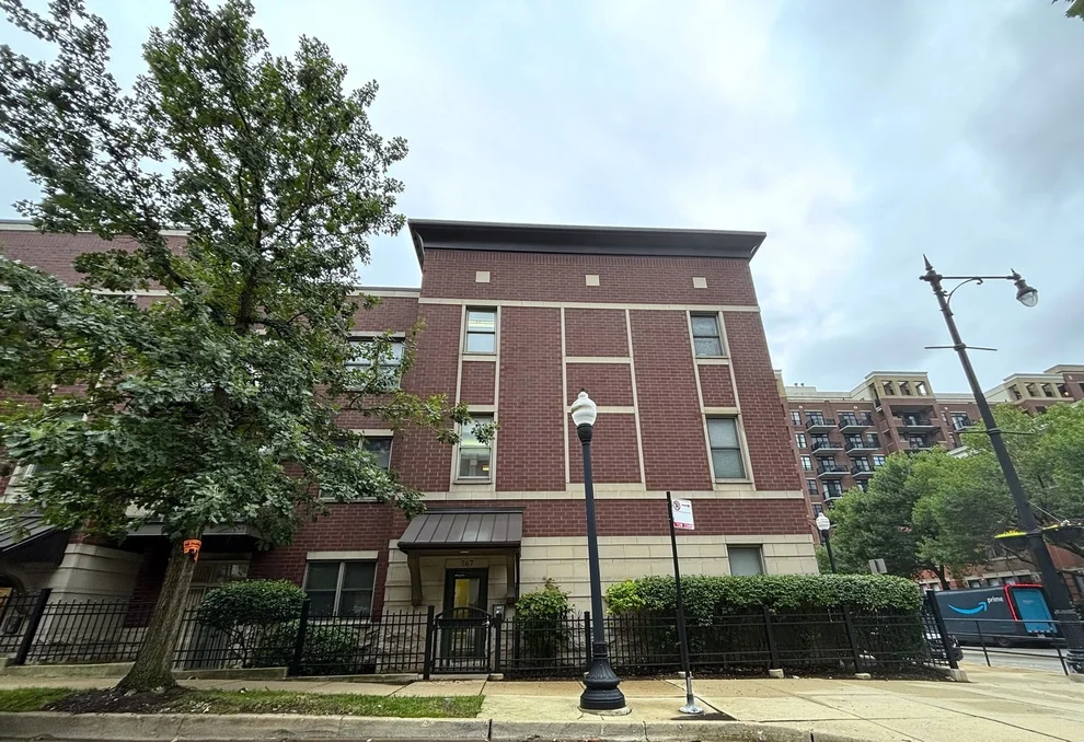 Unit for sale at 767 W 15th Street, Chicago, IL 60607