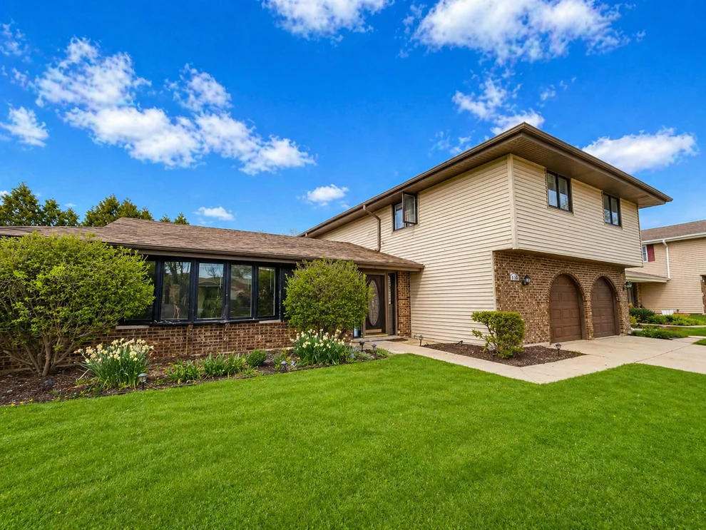 Unit for sale at 1106 WESTFIELD Lane, Schaumburg, IL 60193