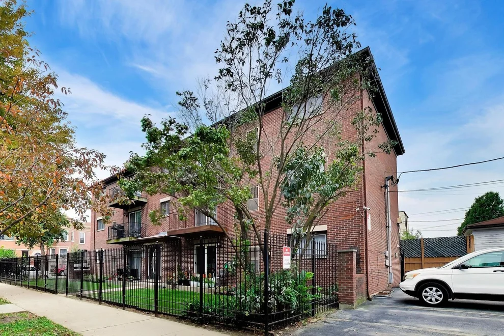 Unit for sale at 2600 W Walton Street, Chicago, IL 60622