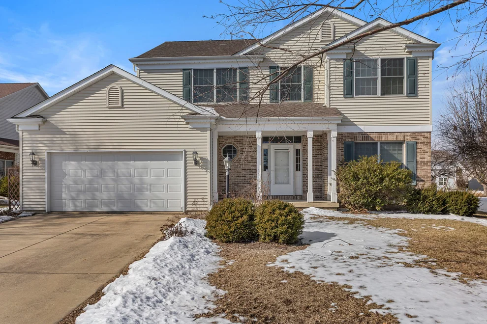 Unit for sale at 3009 Weeping Cherry Drive, Champaign, IL 61822