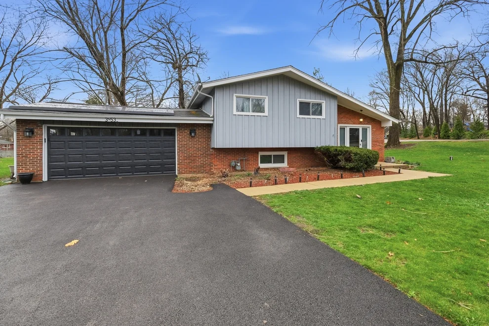 Unit for sale at 3N539 Woodland Avenue, West Chicago, IL 60185