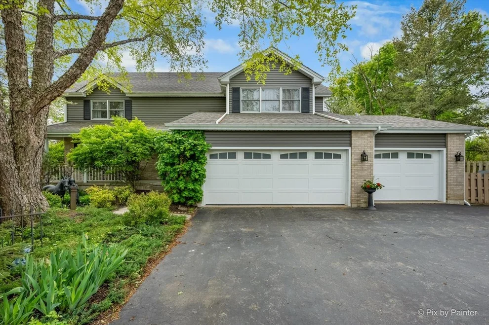 Unit for sale at 2405 Steeplechase Lane, Spring Grove, IL 60081
