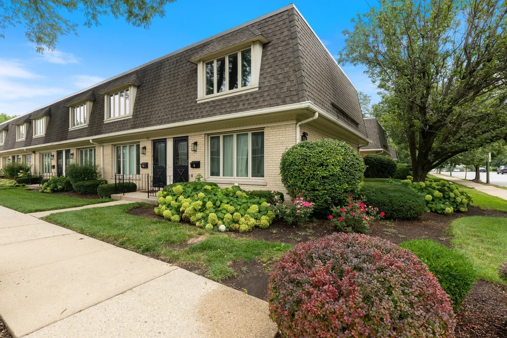Unit for sale at 2128 W 111th Street, Chicago, IL 60643