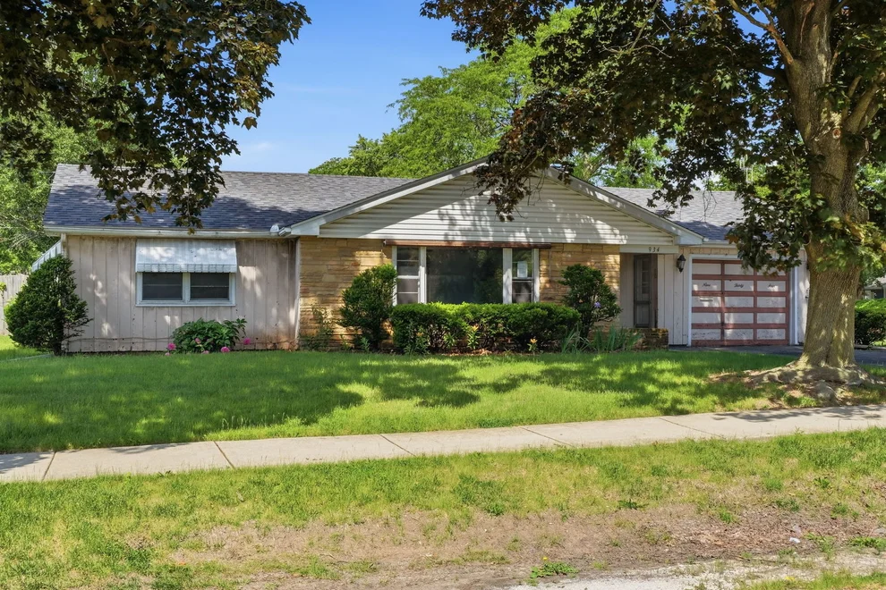Unit for sale at 934 Pennsylvania Avenue, Aurora, IL 60506