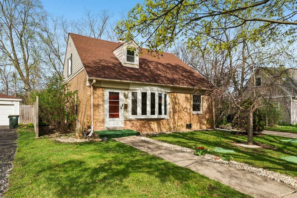 Unit for sale at 9523 Sayre Avenue, Morton Grove, IL 60053