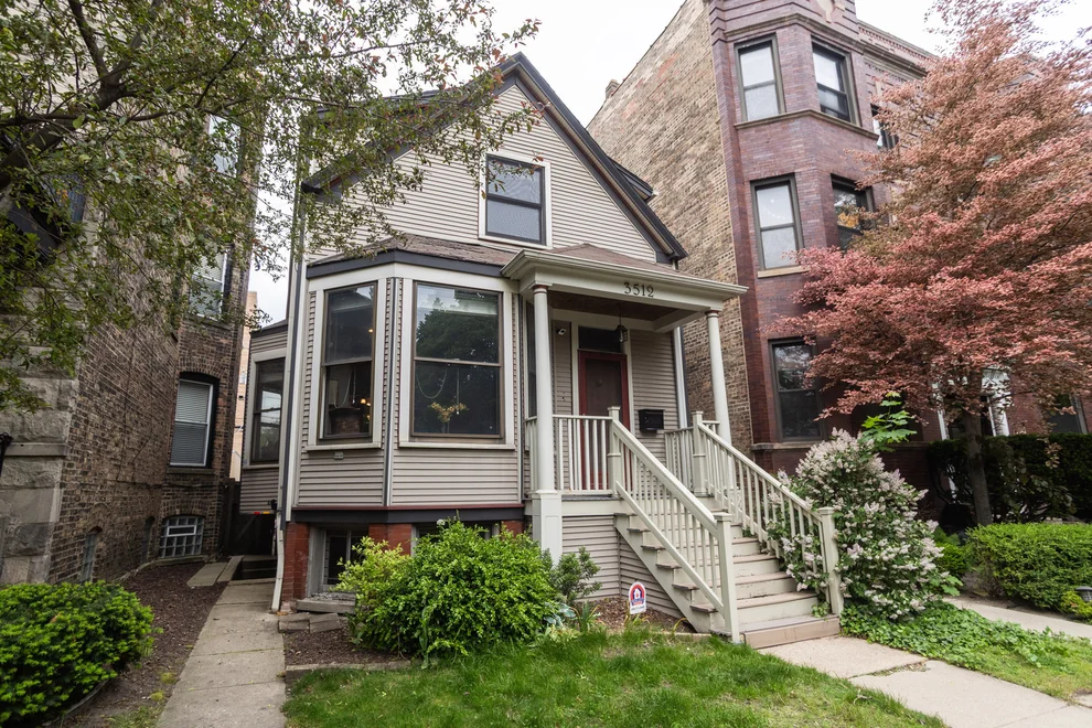 Unit for sale at 3512 N Bosworth Avenue, Chicago, IL 60657