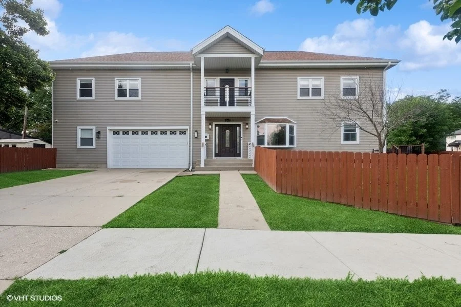Unit for sale at 447 W Harrison Road, Lombard, IL 60148