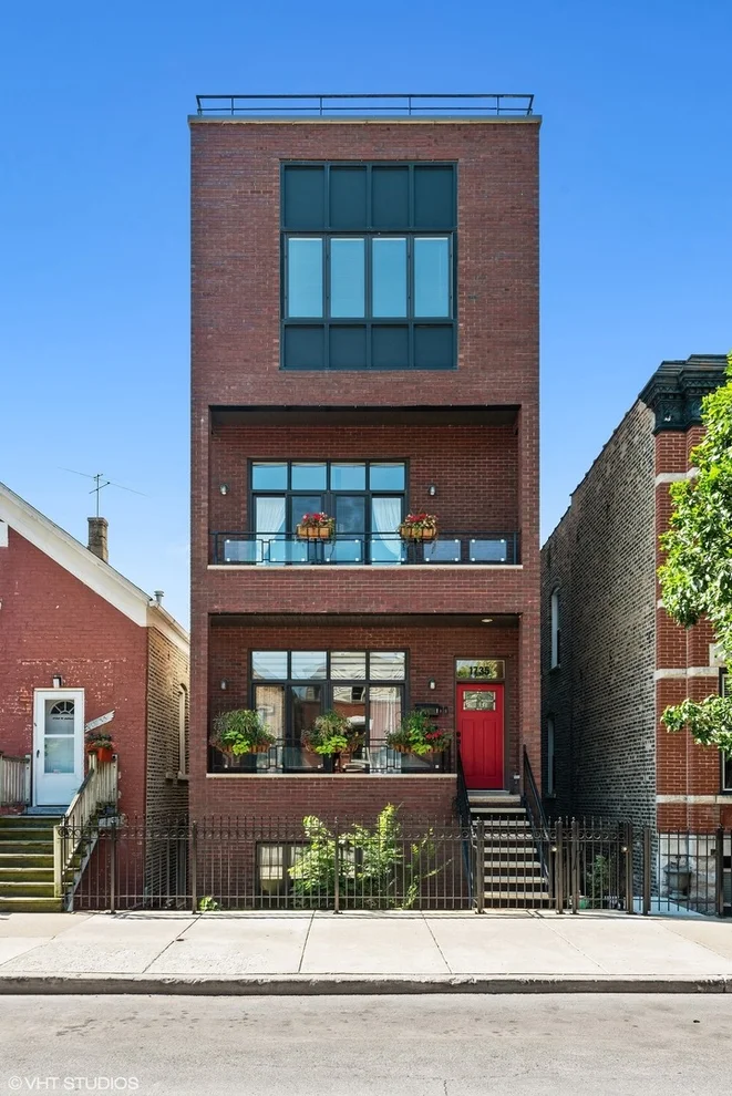 Unit for sale at 1735 W Julian Street, Chicago, IL 60622