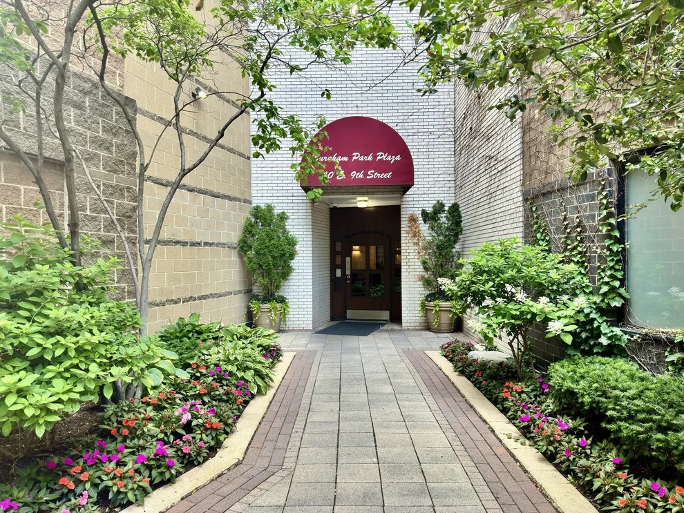 Unit for sale at 40 E 9th Street, Chicago, IL 60605