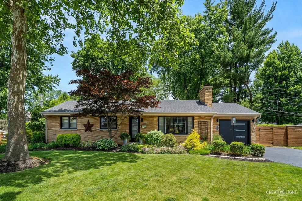 Unit for sale at 516 S Sleight Street, Naperville, IL 60540