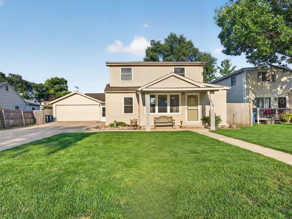 Unit for sale at 1712 Wilcox Street, Crest Hill, IL 60403