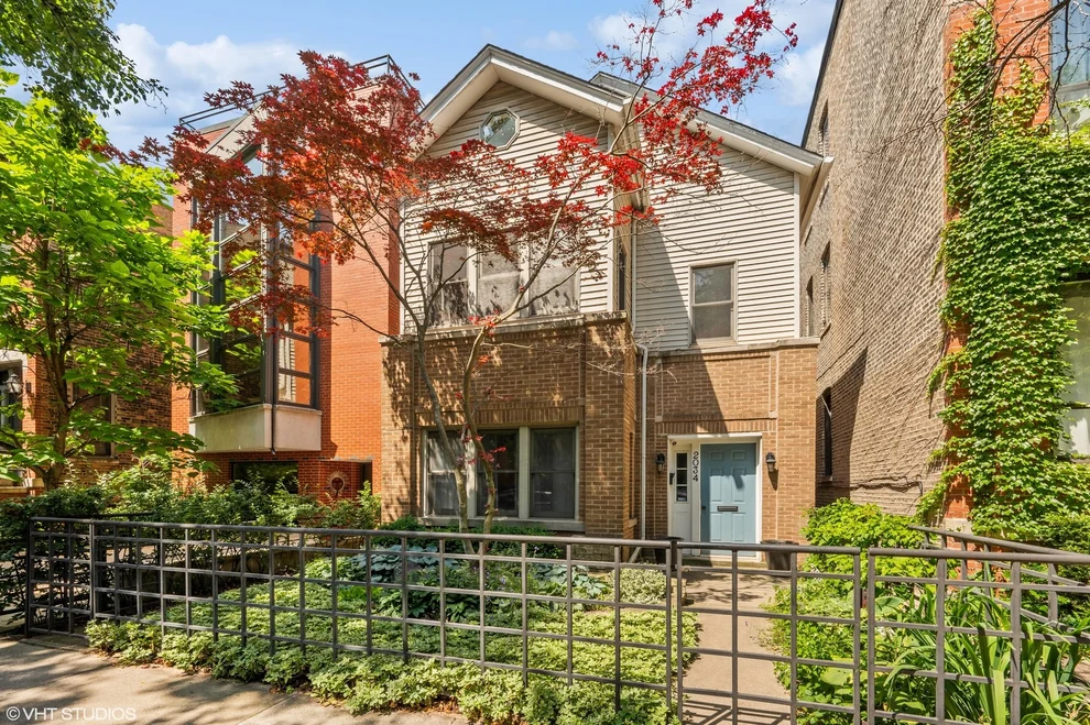 Unit for sale at 2034 N Fremont Street, Chicago, IL 60614