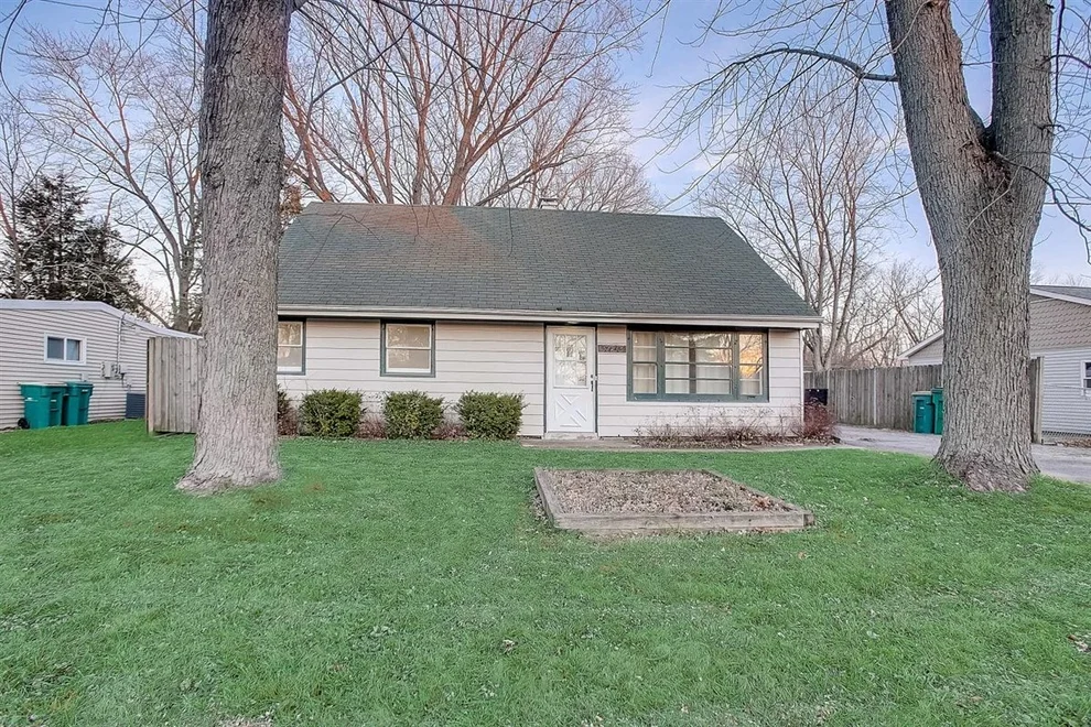 Unit for sale at 37213 N Piper Lane, Lake Villa, IL 60046