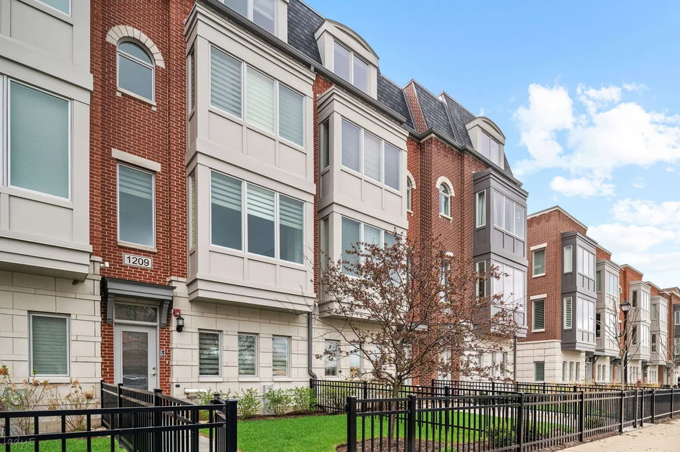 Unit for sale at 1209 Shermer Road, Northbrook, IL 60062