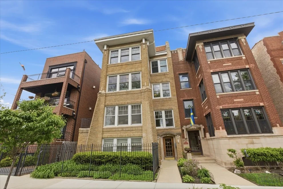 Unit for sale at 1468 W Balmoral Avenue, Chicago, IL 60640
