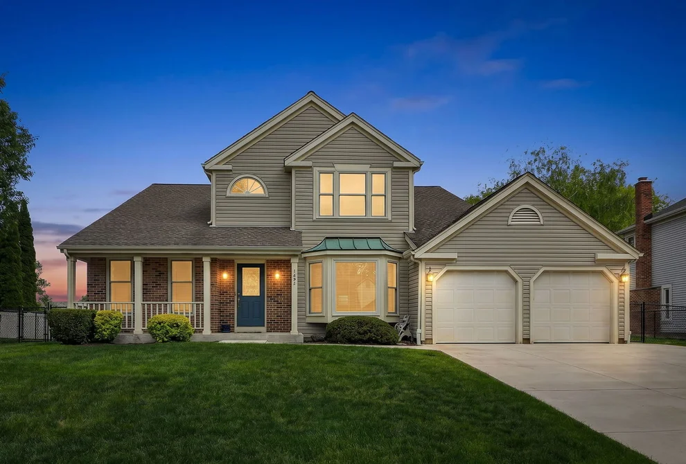 Unit for sale at 1694 Hampshire Drive, Elk Grove Village, IL 60007
