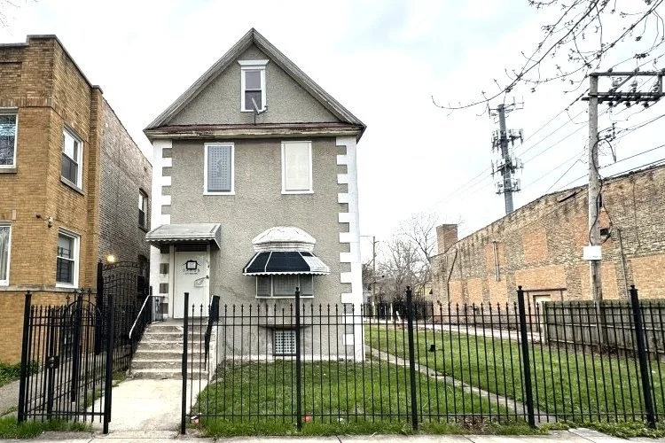 Unit for sale at 817 N Long Avenue, Chicago, IL 60651