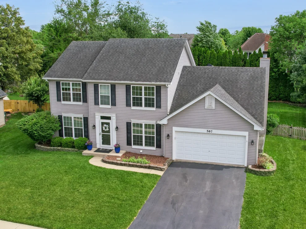 Unit for sale at 567 Lakeview Drive, Oswego, IL 60543
