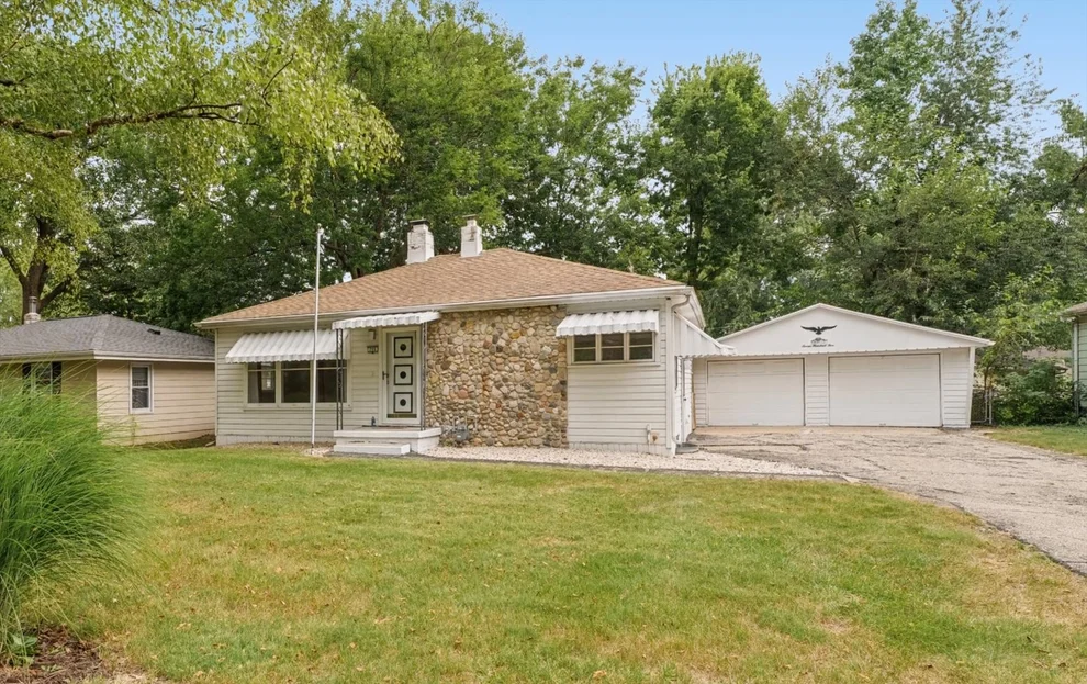 Unit for sale at 705 Dover Place, Champaign, IL 61820