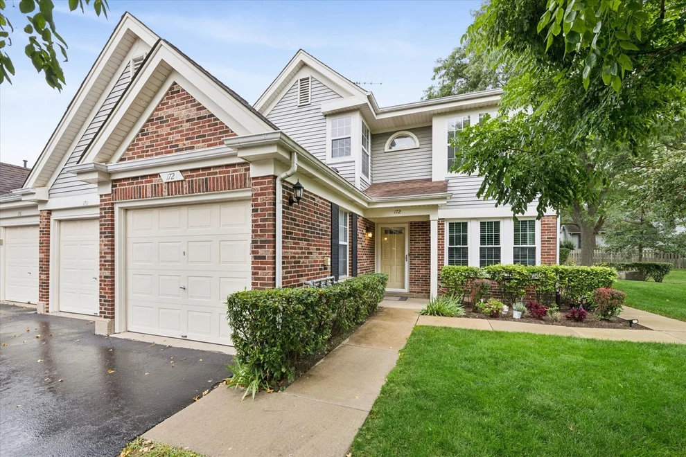 Unit for sale at 172 White Branch Court, Buffalo Grove, IL 60089