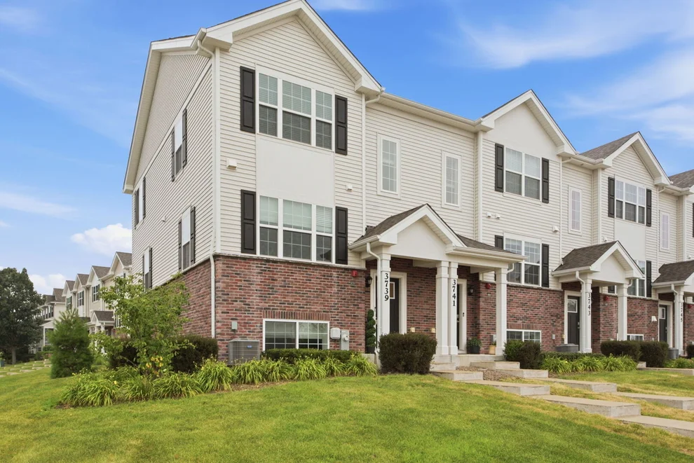 Unit for sale at 3739 Bissel Drive, Yorkville, IL 60560