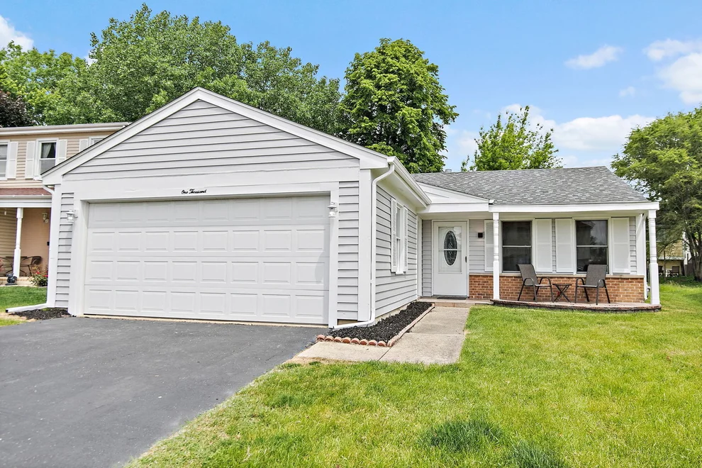 Unit for sale at 1000 Woodside Drive, Roselle, IL 60172