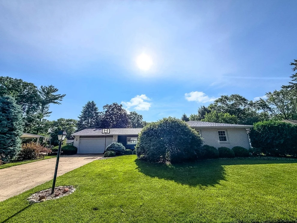 Unit for sale at 2112 Plymouth Drive, Champaign, IL 61821