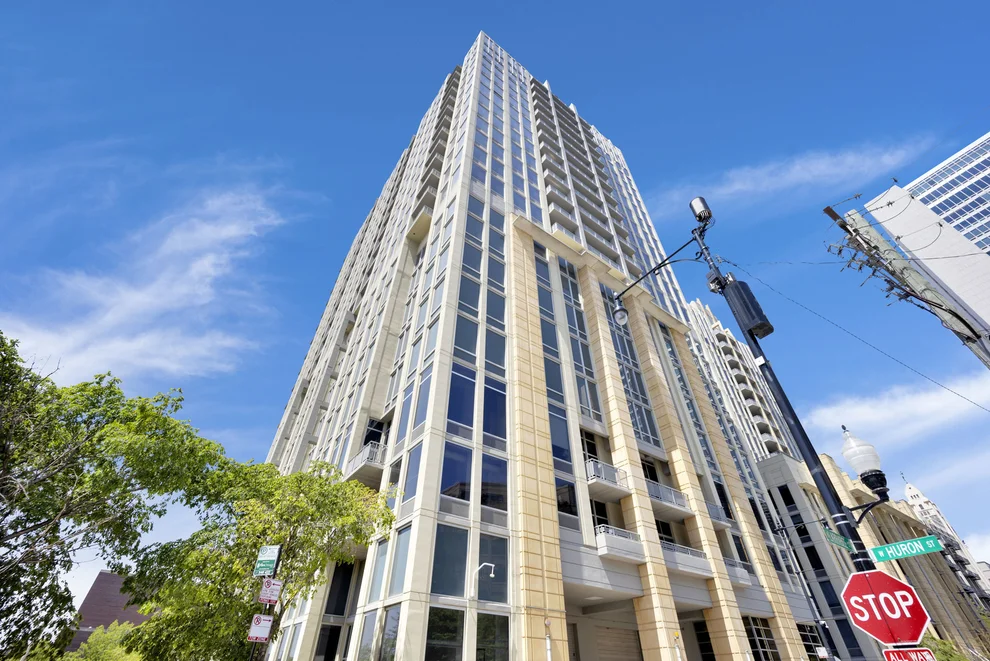 Unit for sale at 700 N Larrabee Street, Chicago, IL 60654