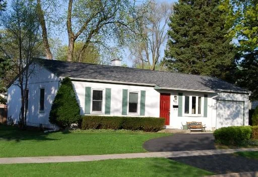 Unit for sale at 463 St. Mary's Parkway, Buffalo Grove, IL 60089