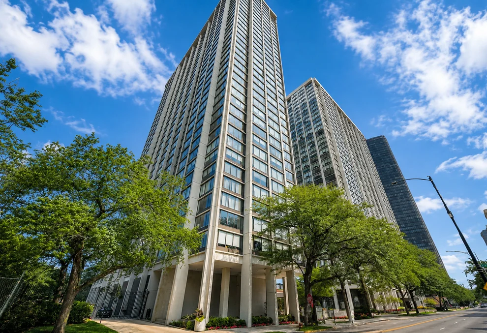 Unit for sale at 5455 N Sheridan Road, Chicago, IL 60640