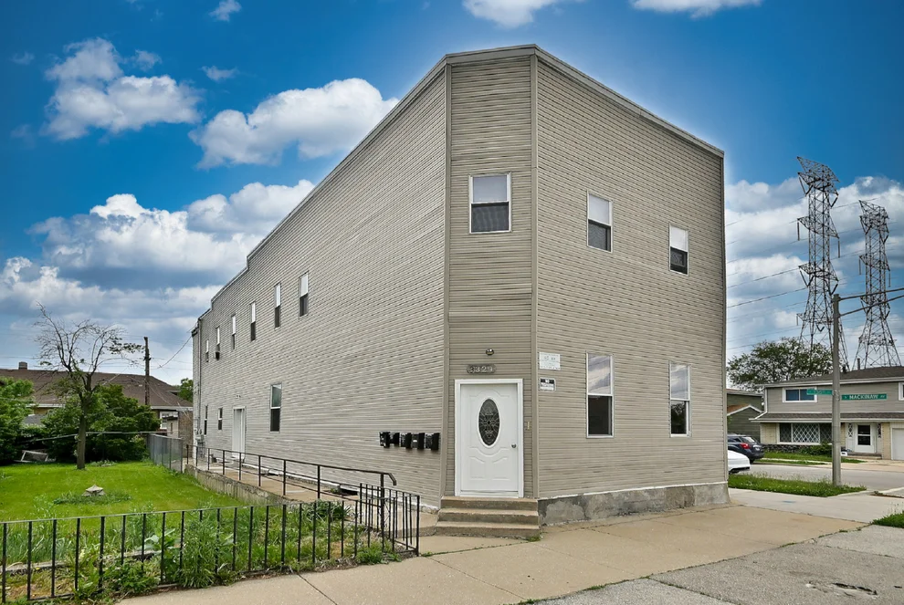 Unit for sale at 3324 E 136TH Street, Chicago, IL 60633