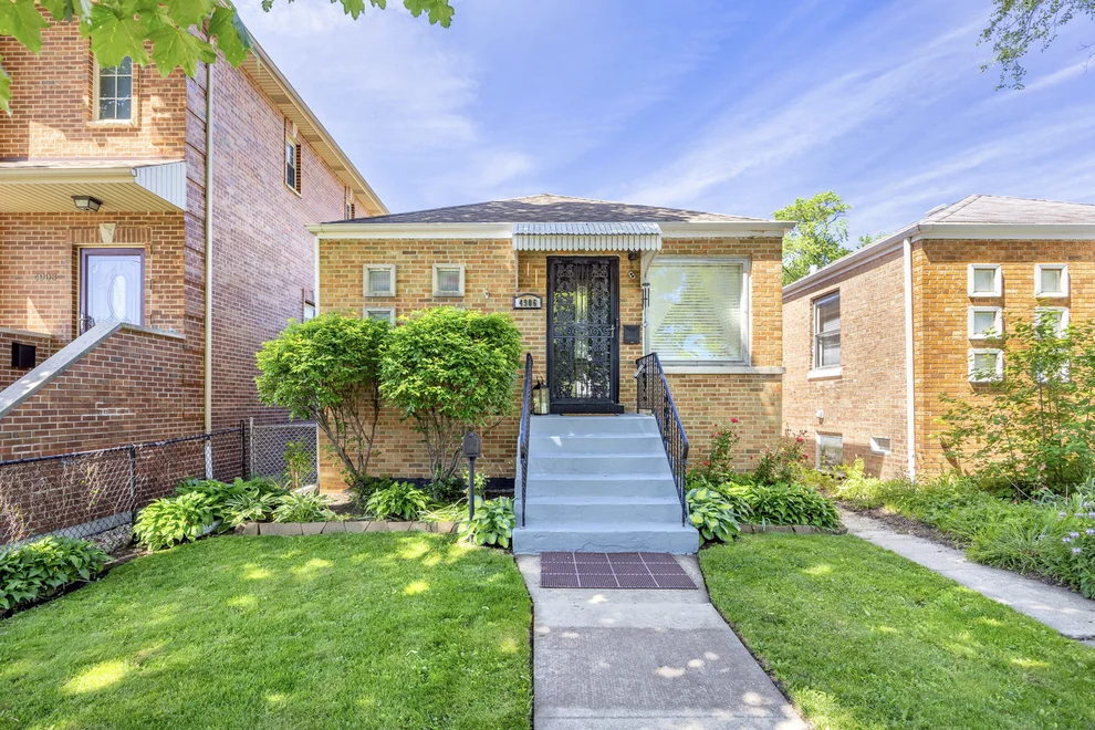 Unit for sale at 4906 W Argyle Street, Chicago, IL 60630